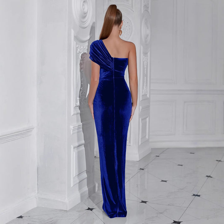 Dame Glamourøst Aftenkjole med asymmetrisk Silhuet og elegant Split Stilla