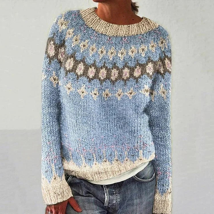Kvindernes strikkede sweater med levende mønster og behagelig pasform Stilla