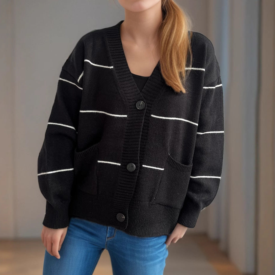 Dame hyggelig cardigan med lommer og knapdetaljer Stilla