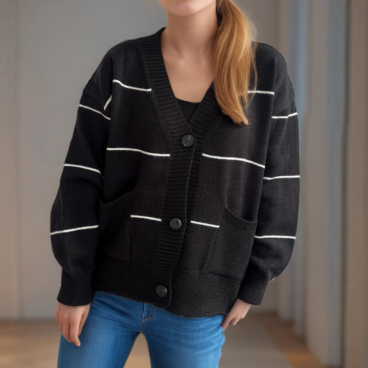 Dame hyggelig cardigan med lommer og knapdetaljer Stilla