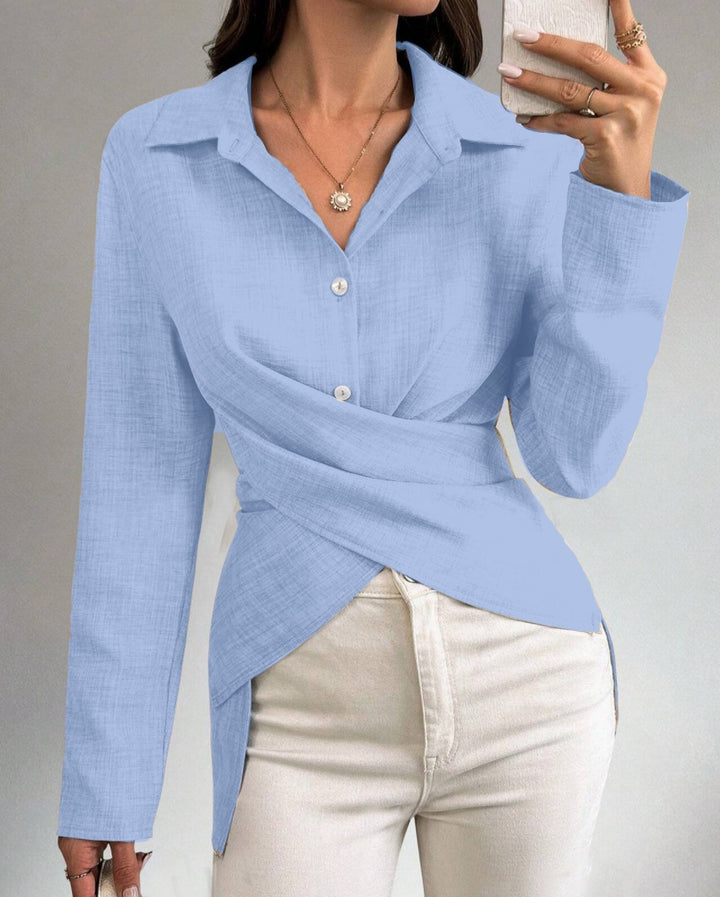 Dame indpakning bluse med elegant krave og raffinerede detaljer Stilla
