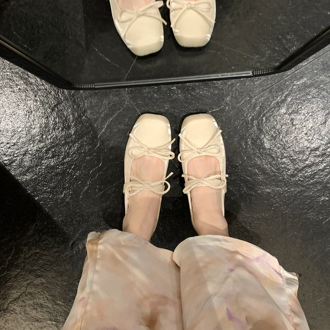 Dame Elegante Ballerinas til at glide i med satinbånd-detalje Stilla