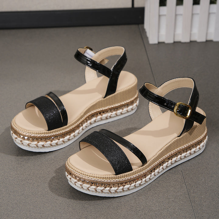 Dame Plateau-sandaler med elegant glimmer-design og moderigtig spændeudsmykning Stilla