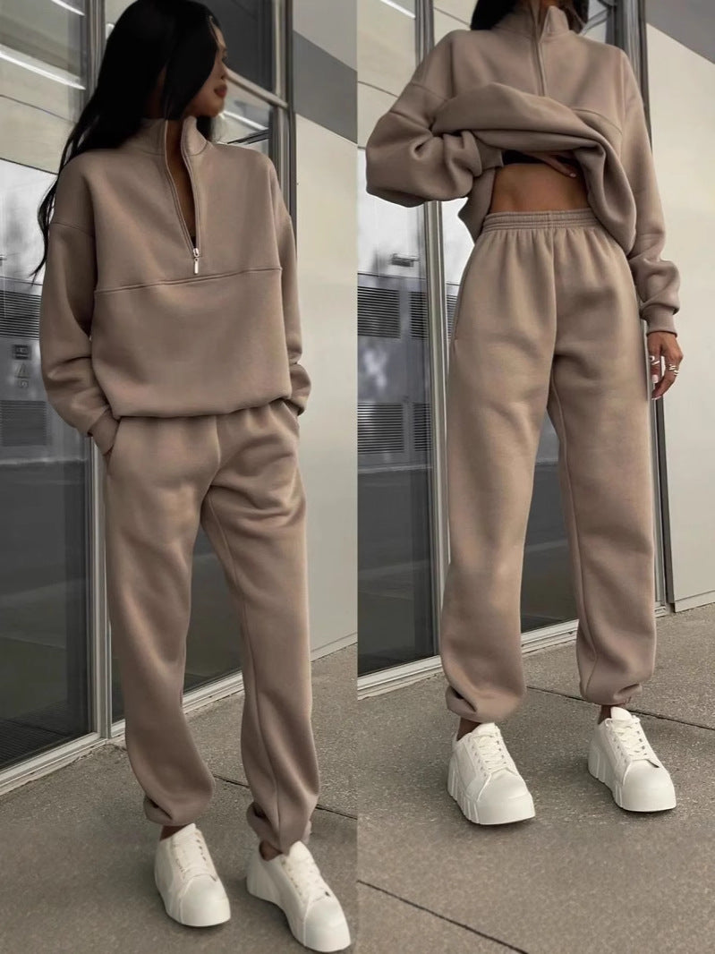 Kvinders sweatshirt og joggingbukser sæt med moderne høj krave Skovae