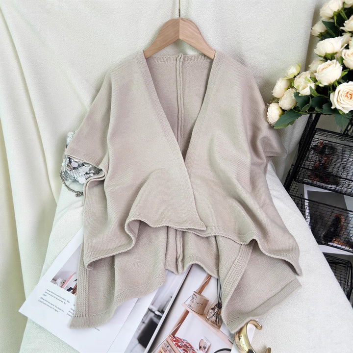 Kvinders alsidige cardigan med asymmetrisk snit og dyb V-hals Stilla