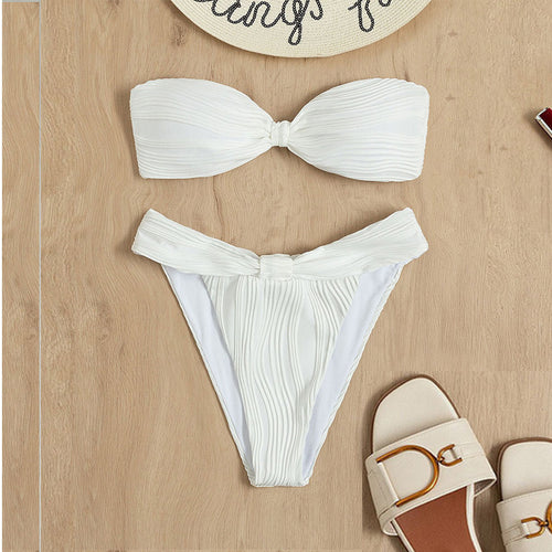 Dame Bandeau-bikini med dekorativt indpakningsdetalje Skovae