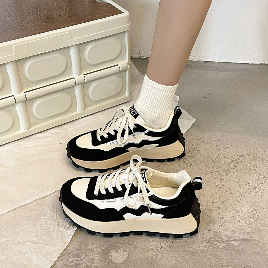 Dame Chunky Sneakers med robust profilsål og åndbar konstruktion Stilla