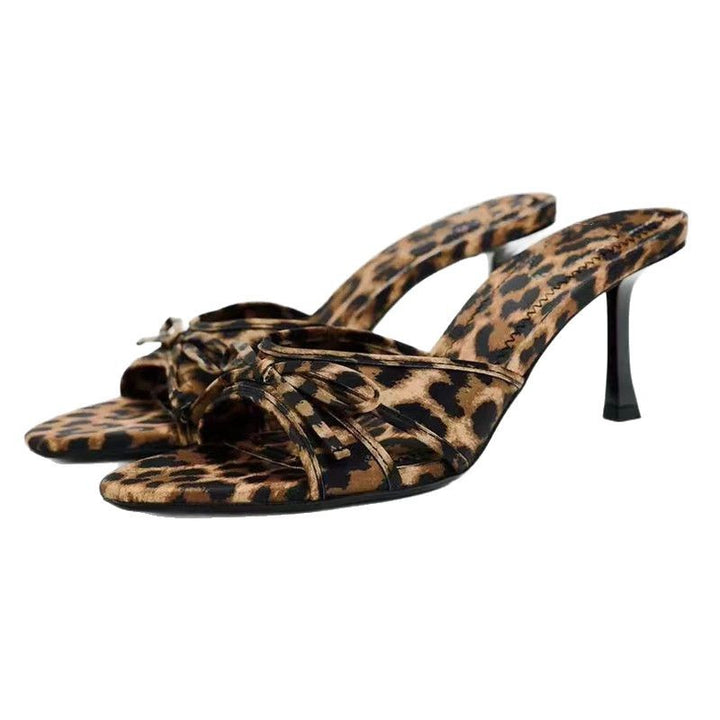 Dame Elegant Slingback Sandaler med Leopardsmønster og filigranele Design Stilla
