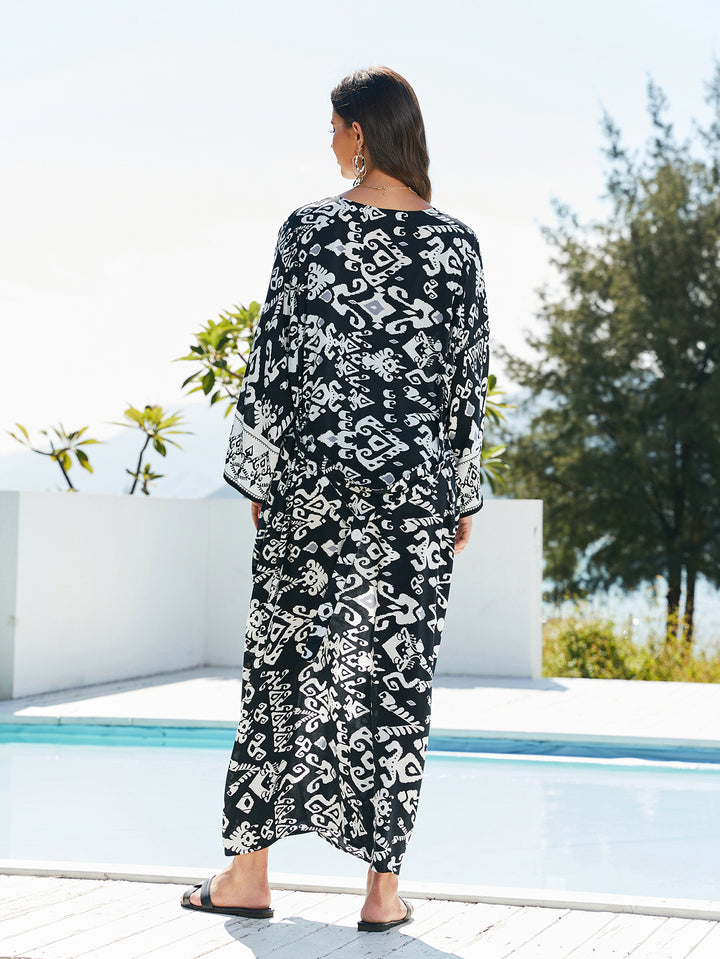 Dame Kaftan med detaljeret etnisk mønster og elegant taljering Stilla
