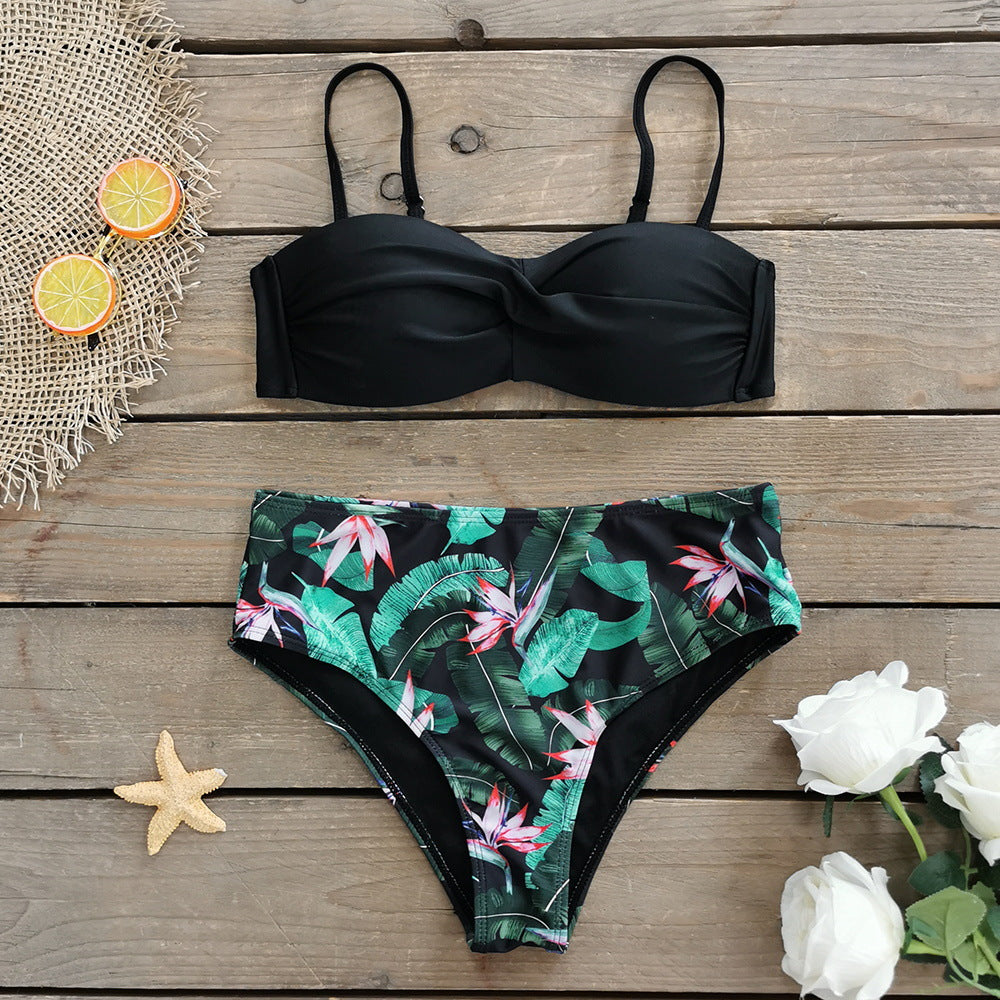 Dame Bikini-sæt med elegant twist-top og høj talje Stilla