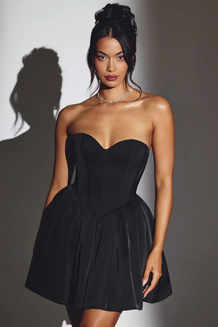 Dame cocktailkjole med elegant bustier-overdel og udsvinget skørt Stilla