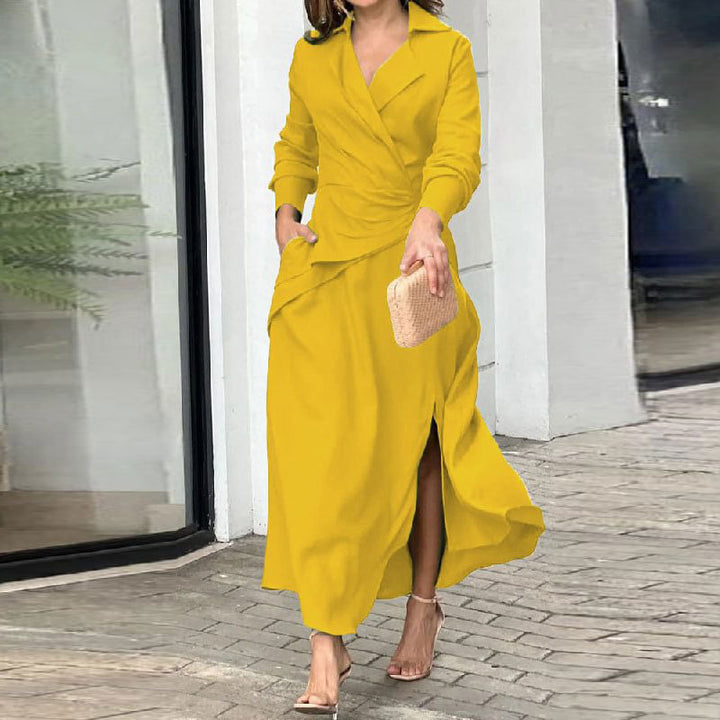 Dame båndkjole med elegant drapering og sidelukning Stilla