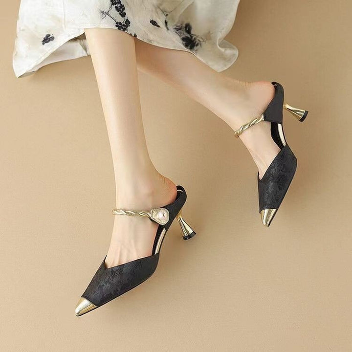 Dame Slingback Pumps med glitrende rem og elegant blokhæl Stilla