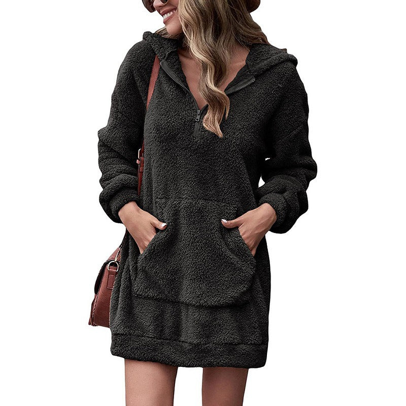Dame Fleece Hoodie-Kjole med praktiske lommer og hyggelig materialestruktur Stilla