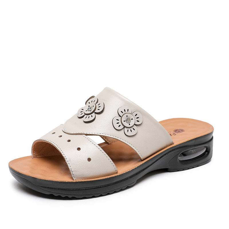 Femme dekorative Slide Sandaler med florale accenter Stilla