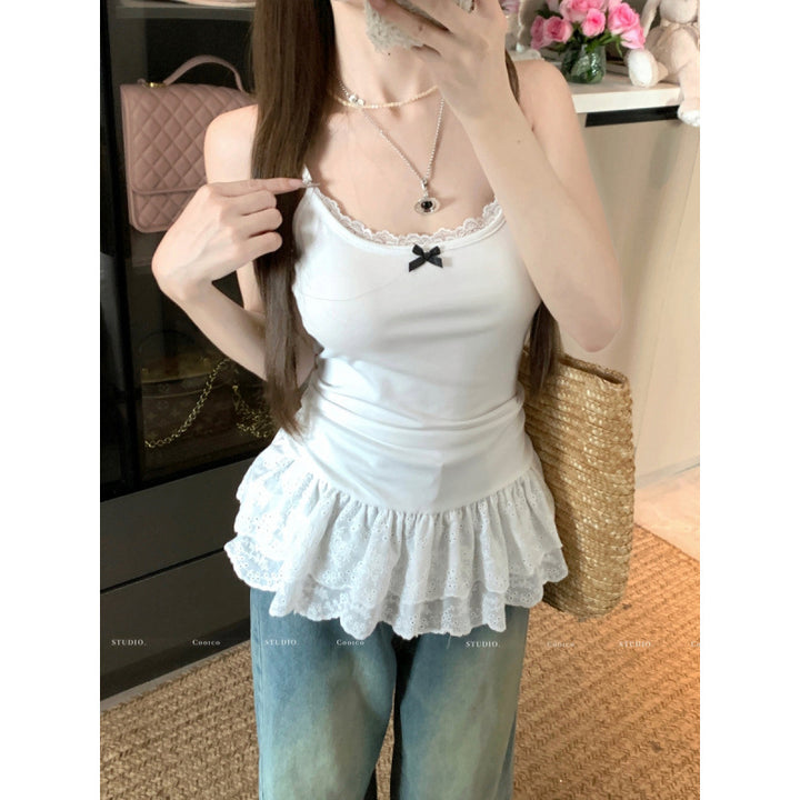 Dame Ruffles Lace Trim Peplum Top Stilla