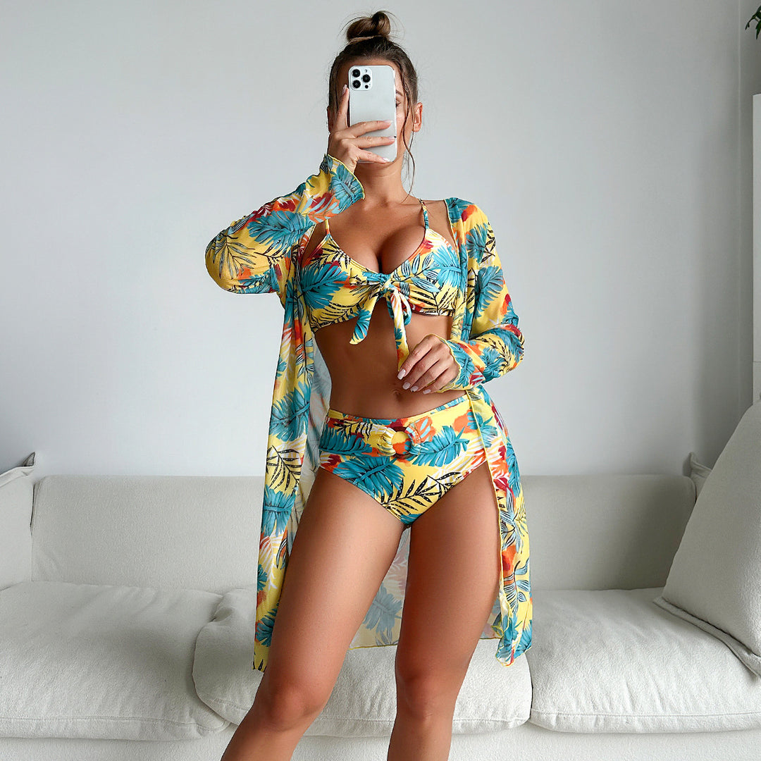 Dame Bikinisæt med gennemsigtig Kimono og blomsterdesign Stilla