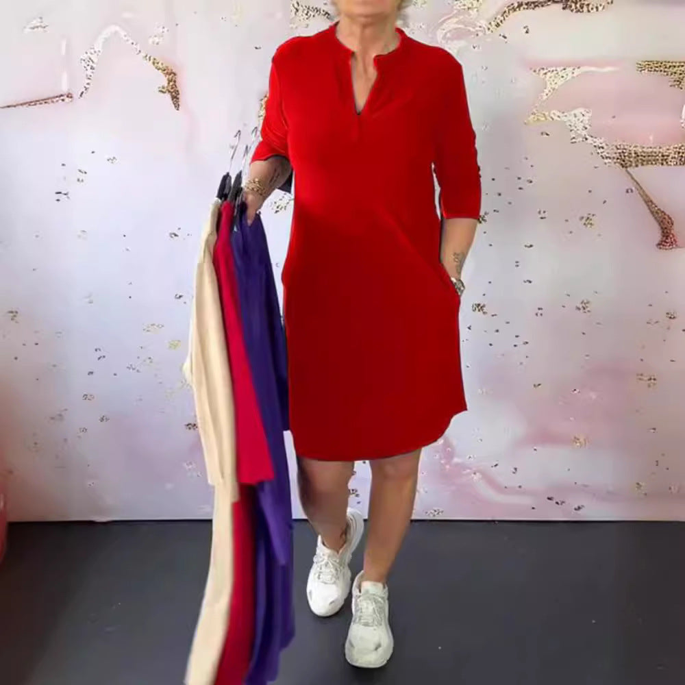 Dame knælange legere jerseykjole med ståkrave og V-udskæring Skovae