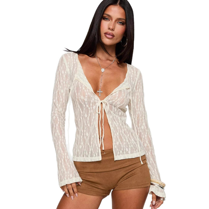 Dame Transparent blonde bluse med dyb V-hals og bånd Skovae