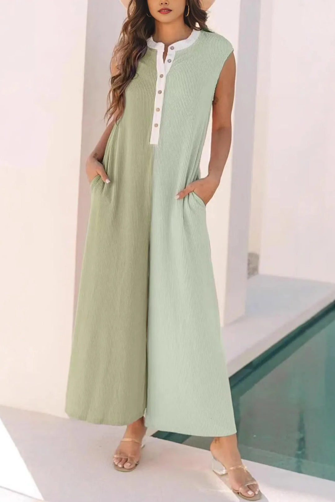 Dame Lange Sommerjumpsuit med knaplukning og praktiske lommer Stilla