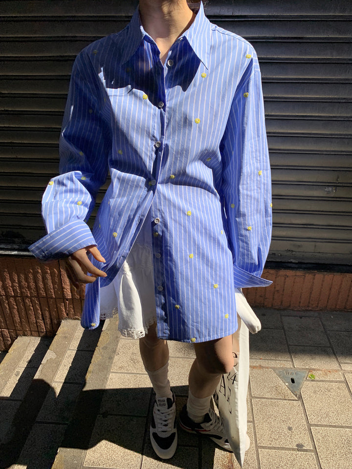 Dame Oversized Skjorte med fine striber og dekorative accenter Stilla