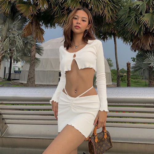 Dame sporty crop-top med matchende mini-nederdel og raffinerede detaljer Stilla