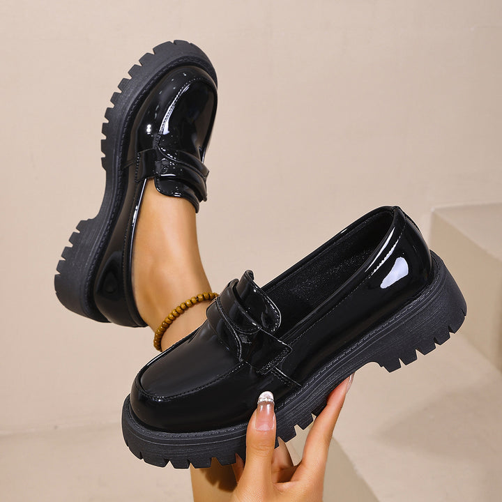 Dame Chunky Loafers med blankt overmateriale og skridsikker sål Stilla