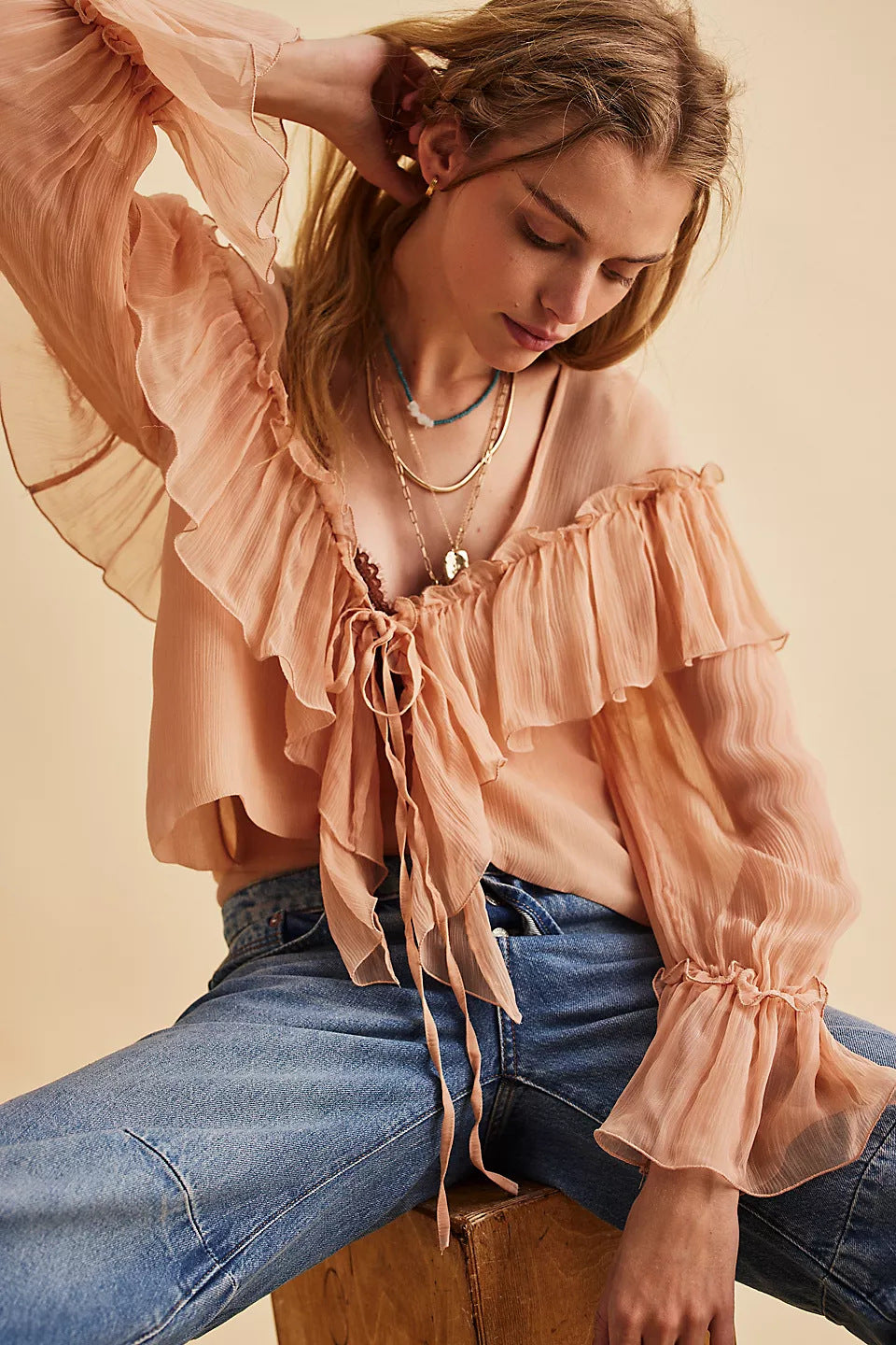 Femme Elegante Volant Bluse med Sløjfe-Detail Stilla