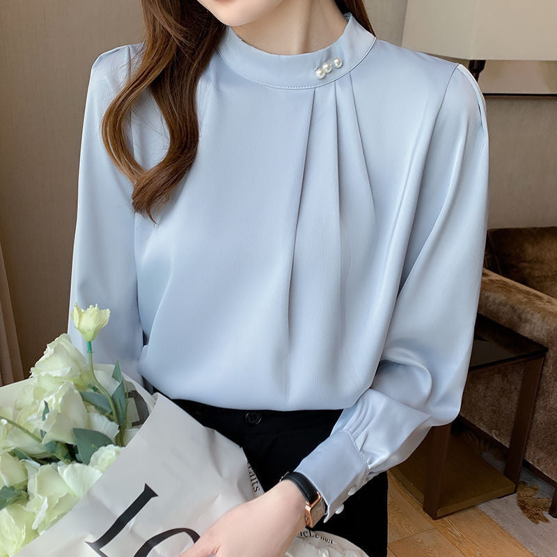 Damer elegant bluse med flæse detaljer og stilfuld krave Stilla