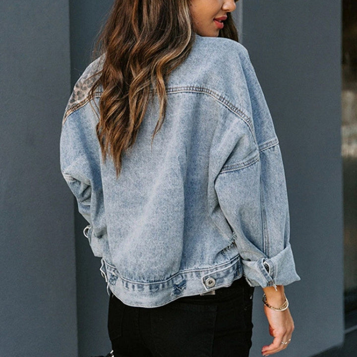 Dame trendy denimjakke med dyremønster Stilla