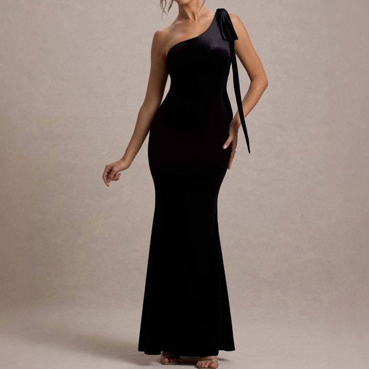 Kvinder Elegant Maxi Kjole med Off-Shoulder Design og Slim Silhouette Stilla