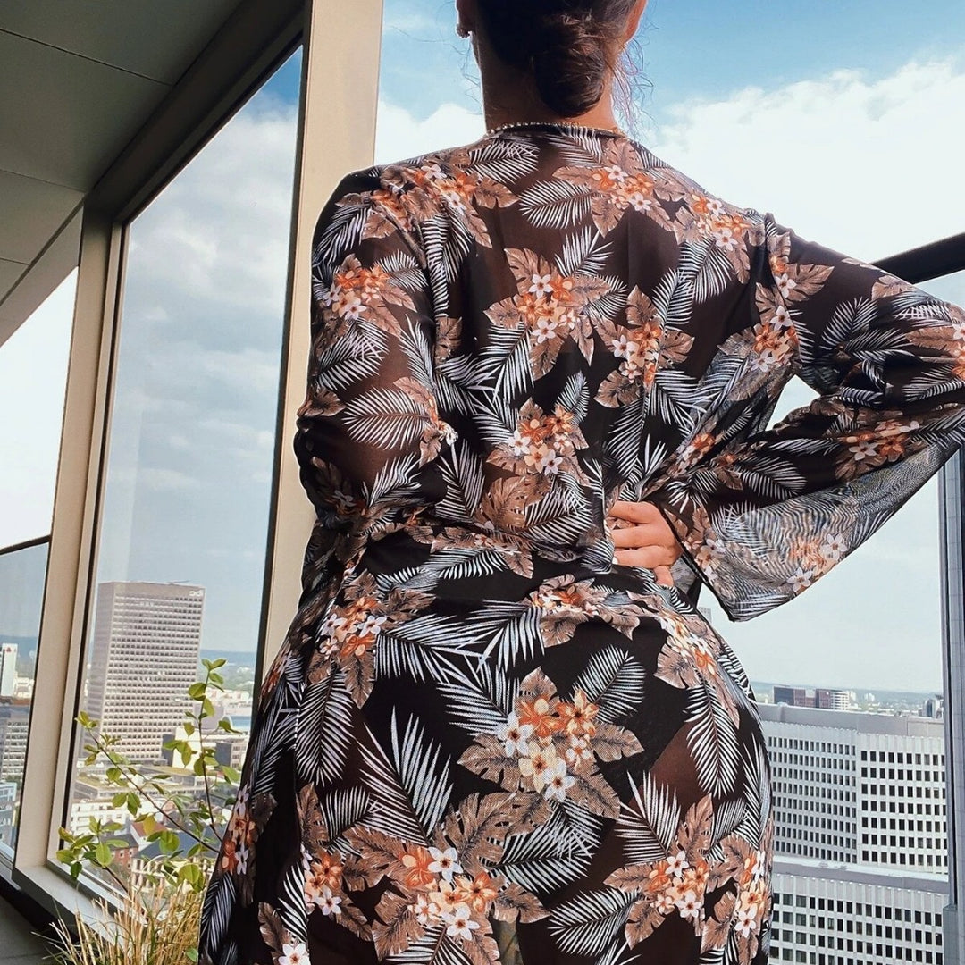 Dame bikiniset med blomster kimono og høj talje Stilla