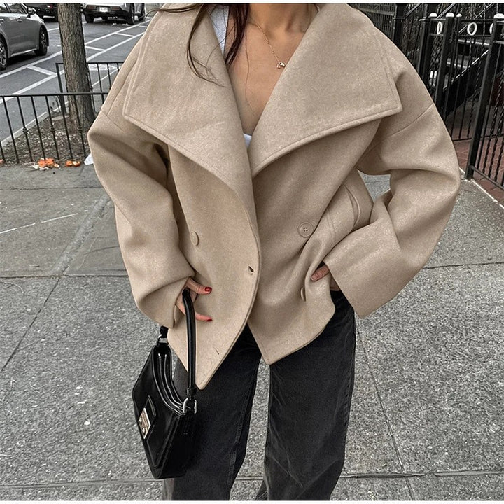 Dame Oversized Uld Blazerjakke med smukt revers og dobbelt knaplukning Stilla