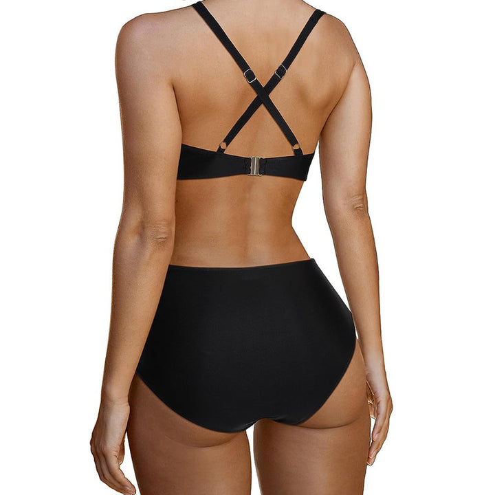Damebikini med moderne snit og raffinerede stropper Stilla