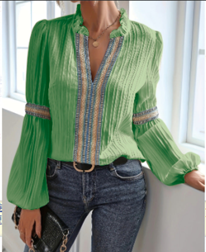 Dame elegant bluse med flæse detaljer og dekorative bånd Stilla