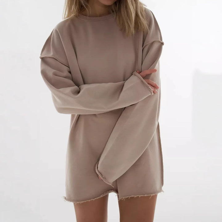 Kvinders afslappede oversized pullover med trendy detaljer og frynset kant Skovae
