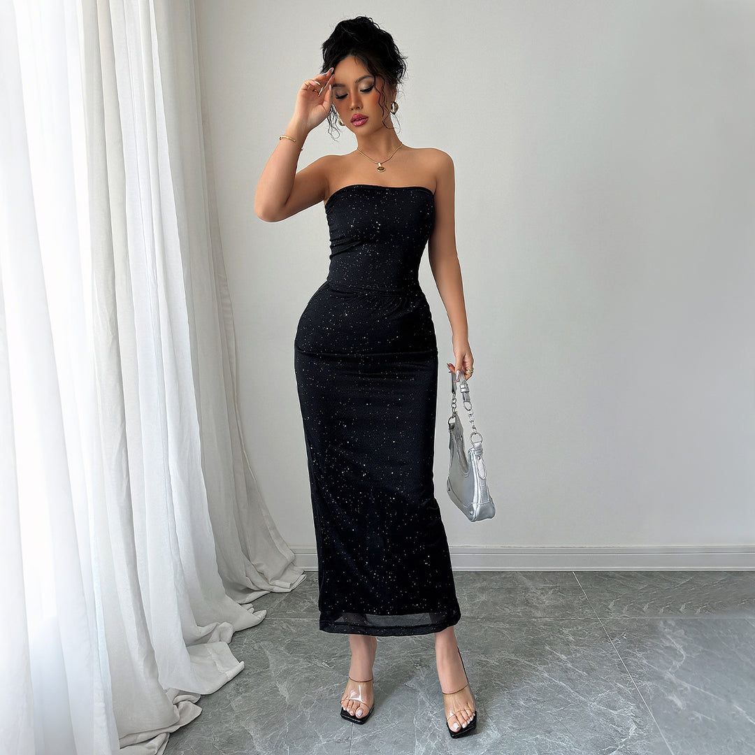 Dame chic strapless aften kjole med figursyget snit og glimmer detaljer Stilla