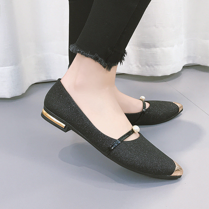 Dame Ballerinas med elegant spids tå og mode smykke-applikation Stilla