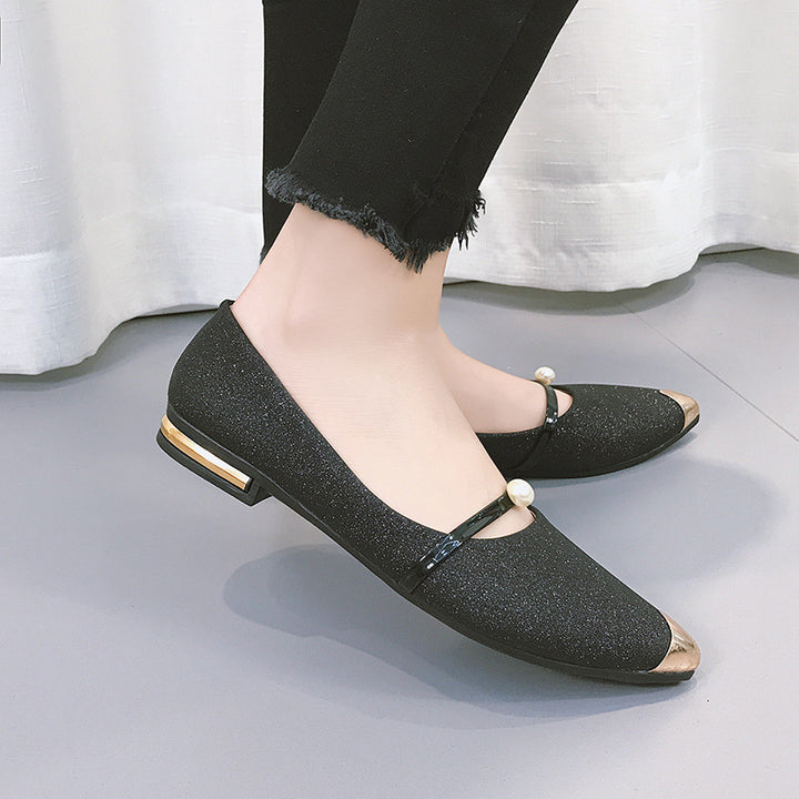 Dame Ballerinas med elegant spids tå og mode smykke-applikation Stilla