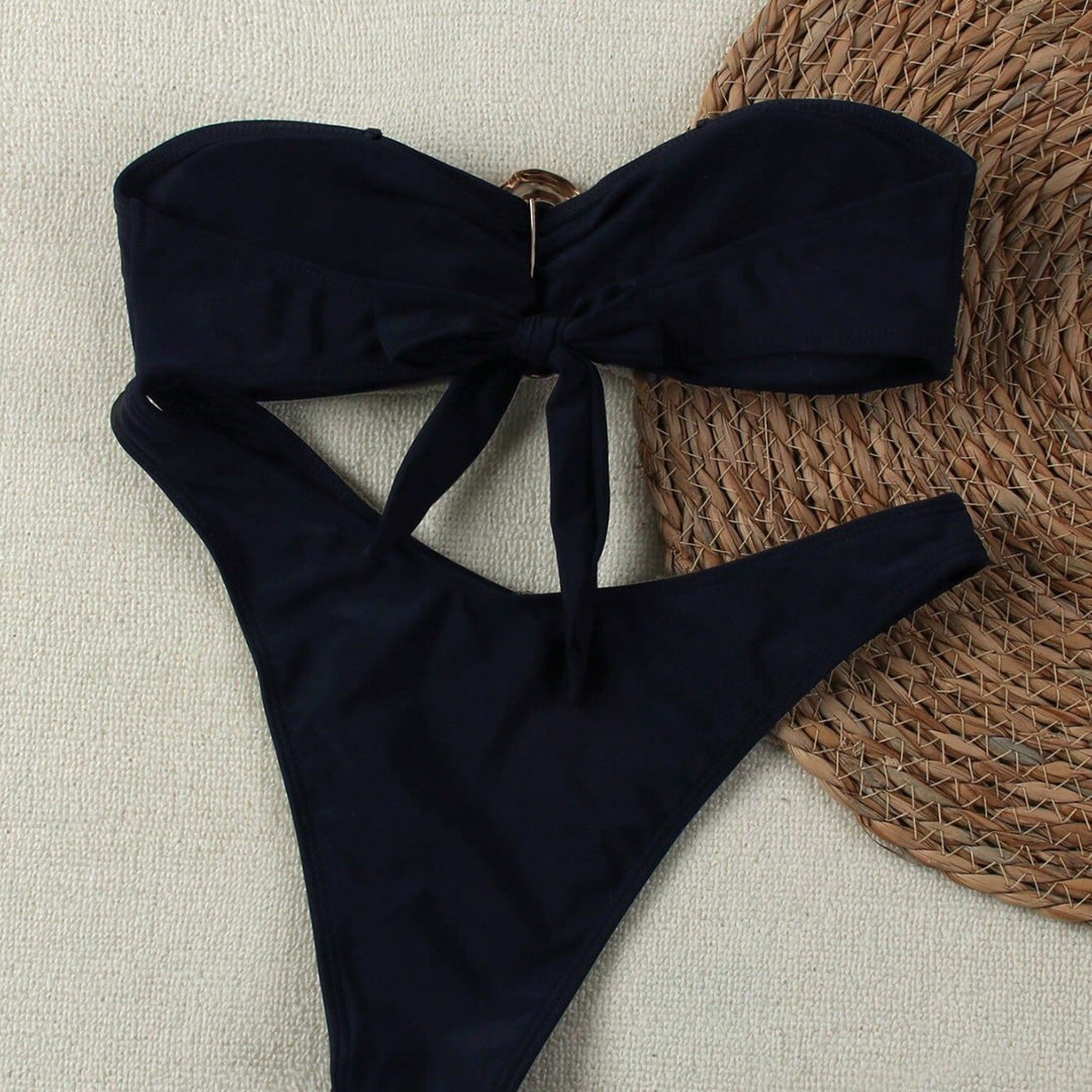 Dame Bikini-sæt med elegant spænde og moderne design Stilla