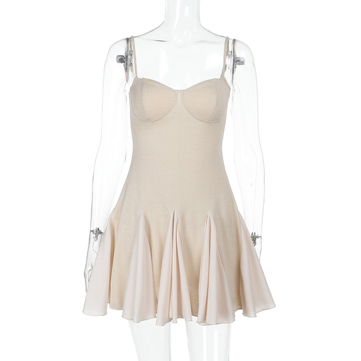 Dame skaterkjole med elegant bustier-overdel og flæser