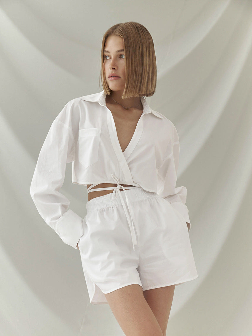 Dame Let Cropped Shirt med Bindebælte og matchende Shorts Stilla