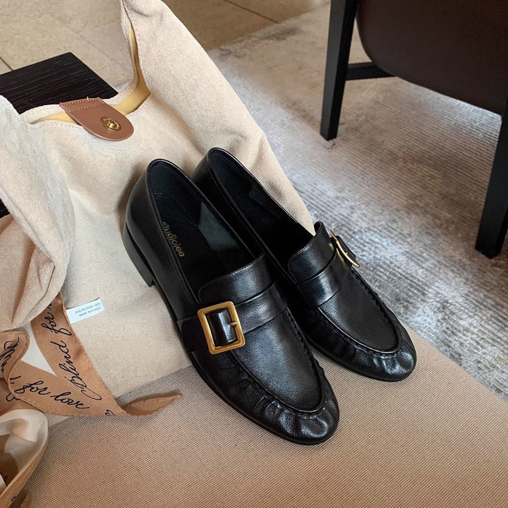 Dame Wildleder Slippers med dekorativt spænde-detalje Stilla