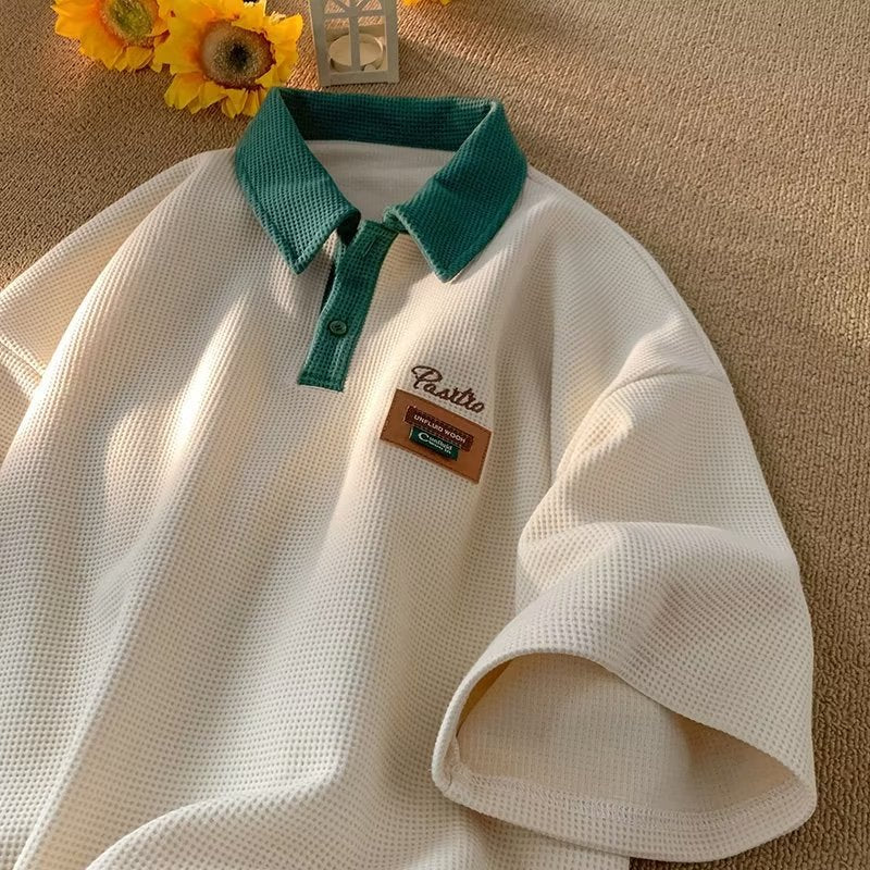 Herre polo shirt lavet af åndbart netstof med moderne krave og praktisk snit Stilla