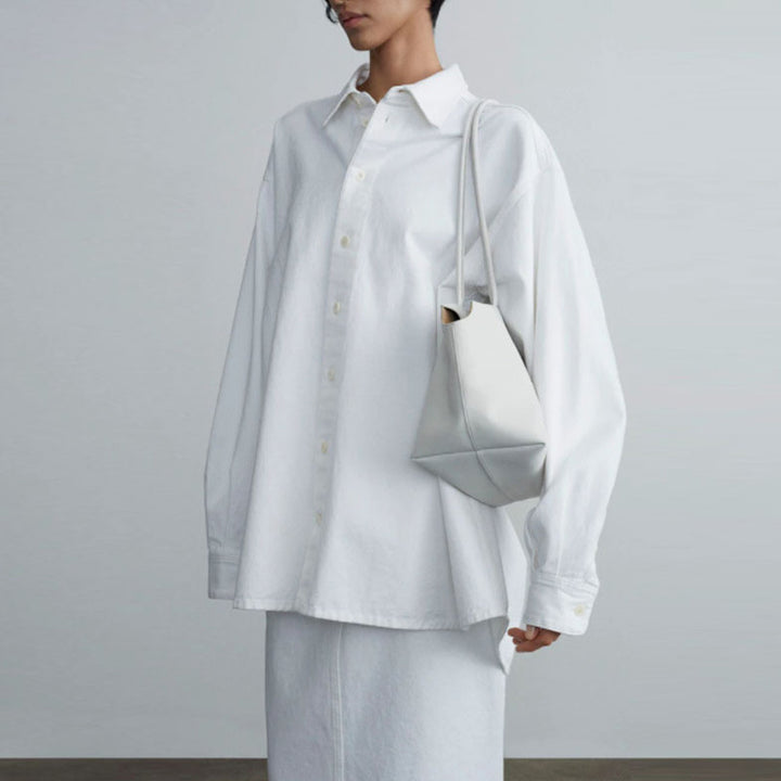Dame casual oversized skjorte bluse lavet af højkvalitets bomuldsstof med praktisk knaplukning Stilla