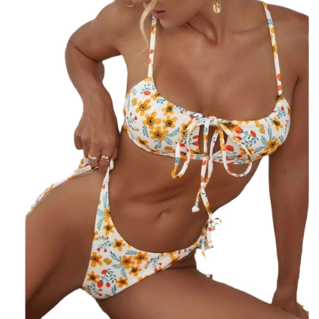 Dame triangel-bikini med floral snit og justerbart bindebånd Stilla