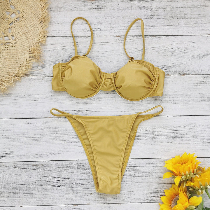 Kvinde bikini-sæt med polstret top og højt skåret trusse Stilla