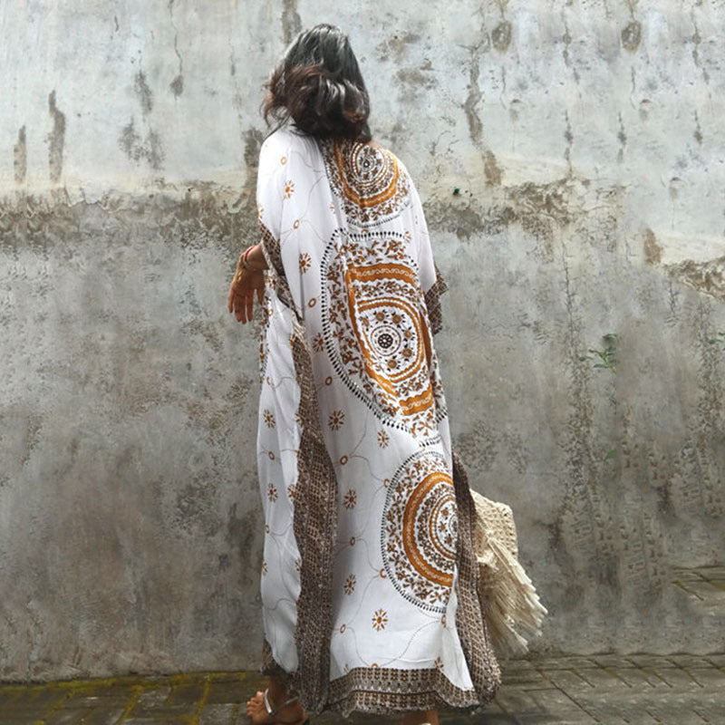 Dame Maxi-Kaftan med kunstnerisk mandala mønster og elegante accenter Stilla