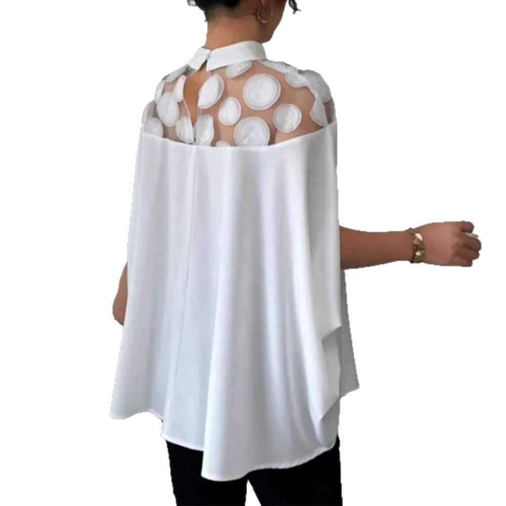 Dame nan elegant tunika-bluse med høj krave, gennemsigtig rund-applikationspasse og cape-ærmer Skovae