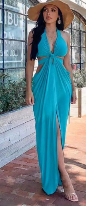 Dame højhalset cut-out maxikjole med elegant V-udskæring og raffineret drapering Stilla